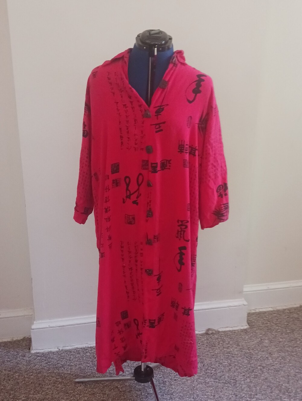 Maxi Dress Button Front Chinese Writing Pockets Reg Size Wood Buttons Vintage